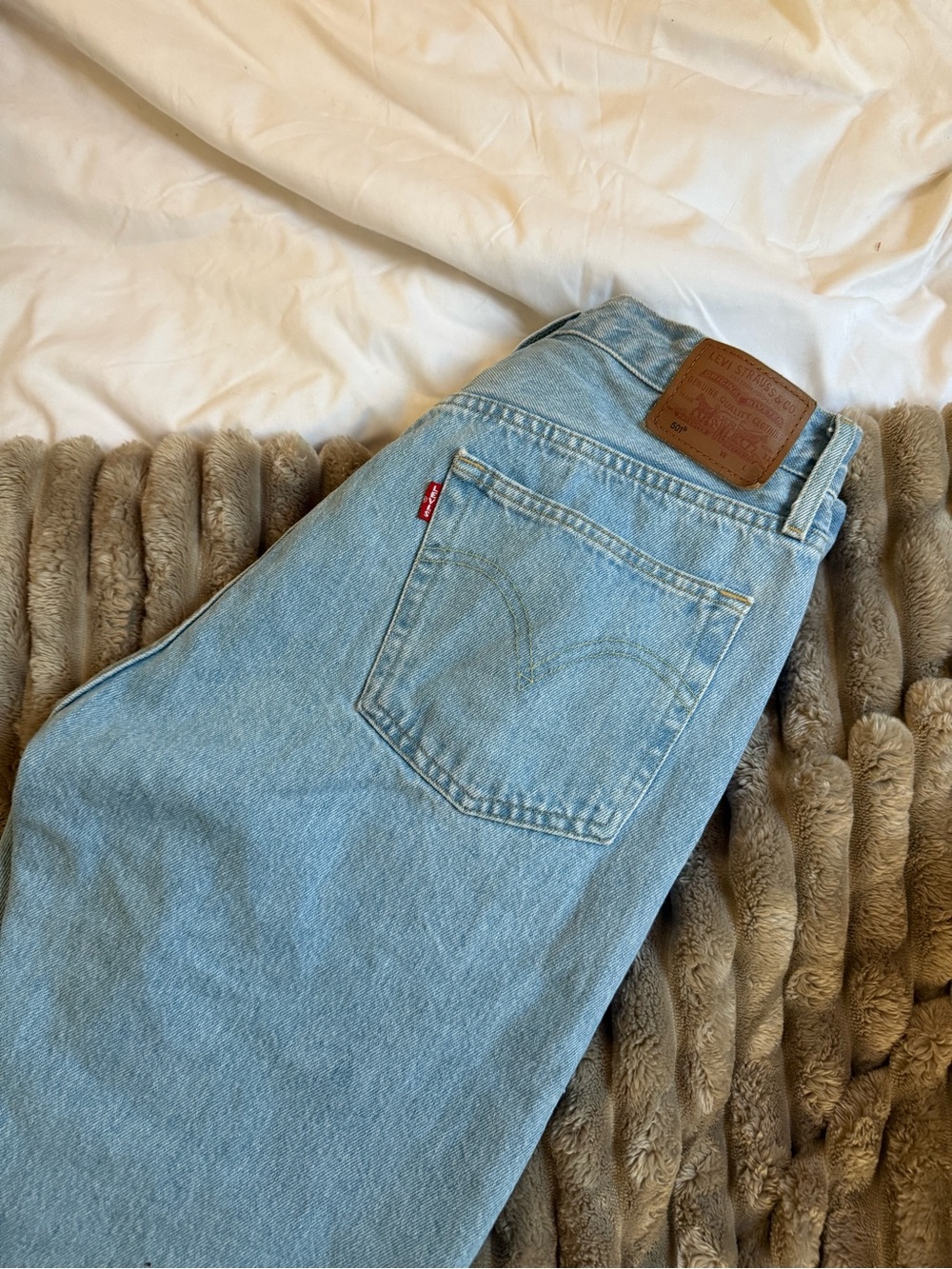Levi's 501 Light Blue Straight Jeans